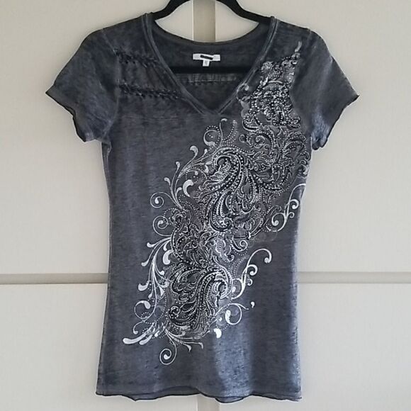 Maurices Grey Studded Embellished T-Shirt, NWOT - Picture 1 of 7